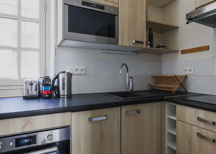 Exceptional - 2br 4p- Notre-dame Cathedral Appartement