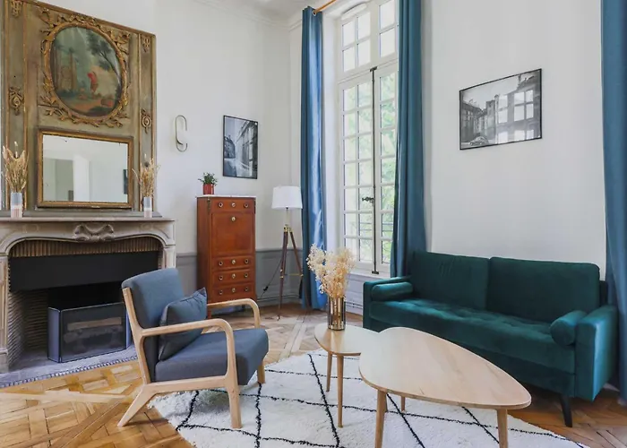 Exceptional - 2br 4p- Notre-dame Cathedral Apartment Paris